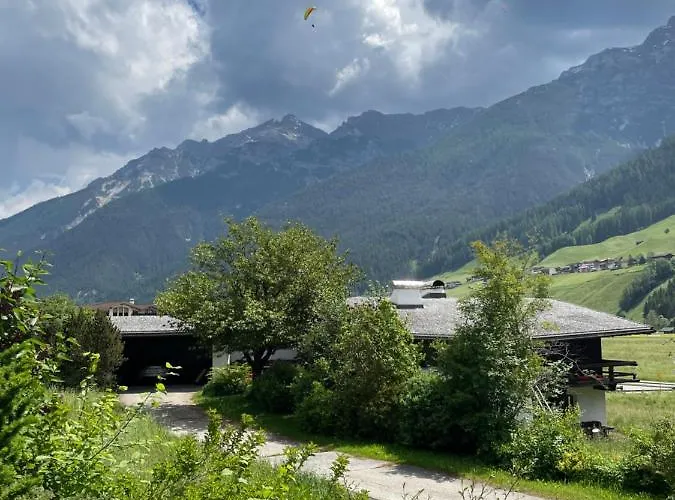 Zita Weber ノイシュティフト・イム・シュトゥーバイタール