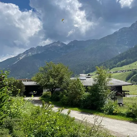 Zita Weber نيوستيف ام ستوبيتا